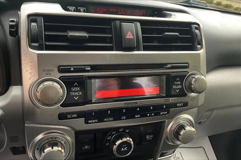2011 Toyota 4Runner 5th Gen - Image 14 of 20