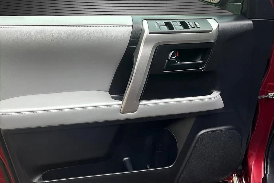 2011 Toyota 4Runner 5th Gen - Image 19 of 20