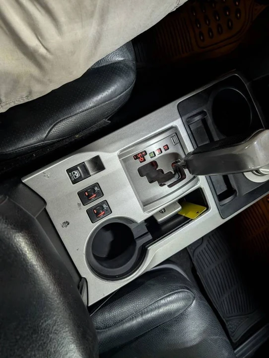 2011 Toyota 4Runner 5th Gen - Image 15 of 19