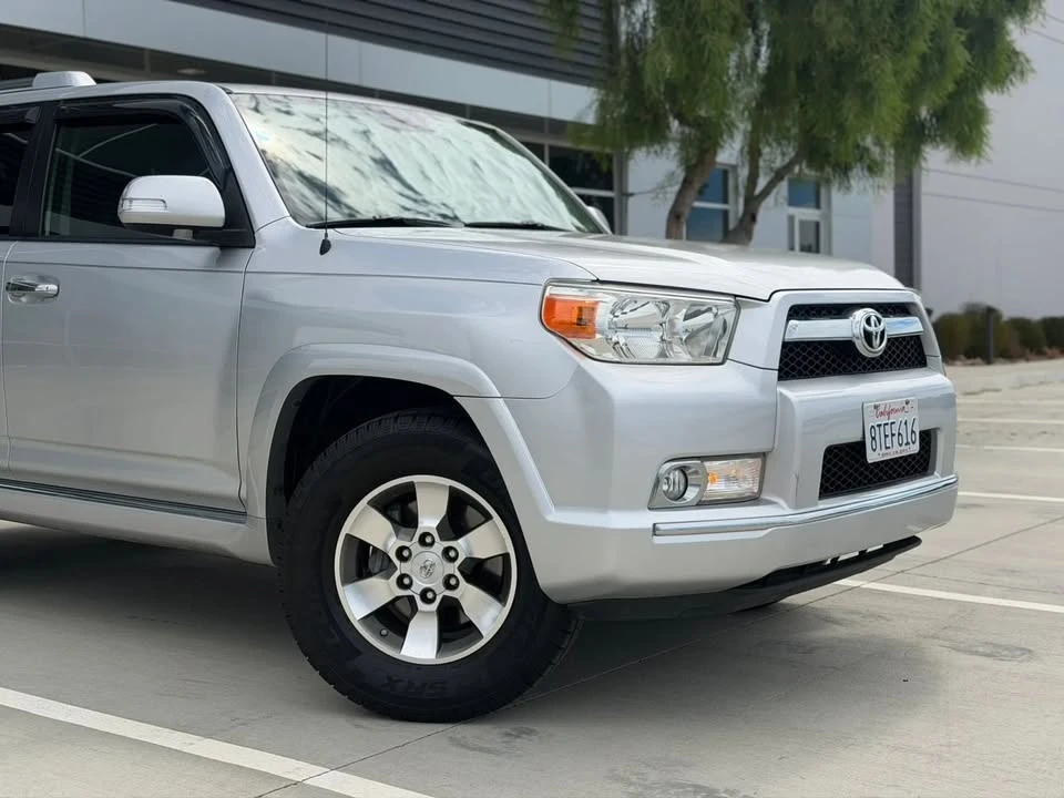 2011 Toyota 4Runner 5th Gen - Image 15 of 16