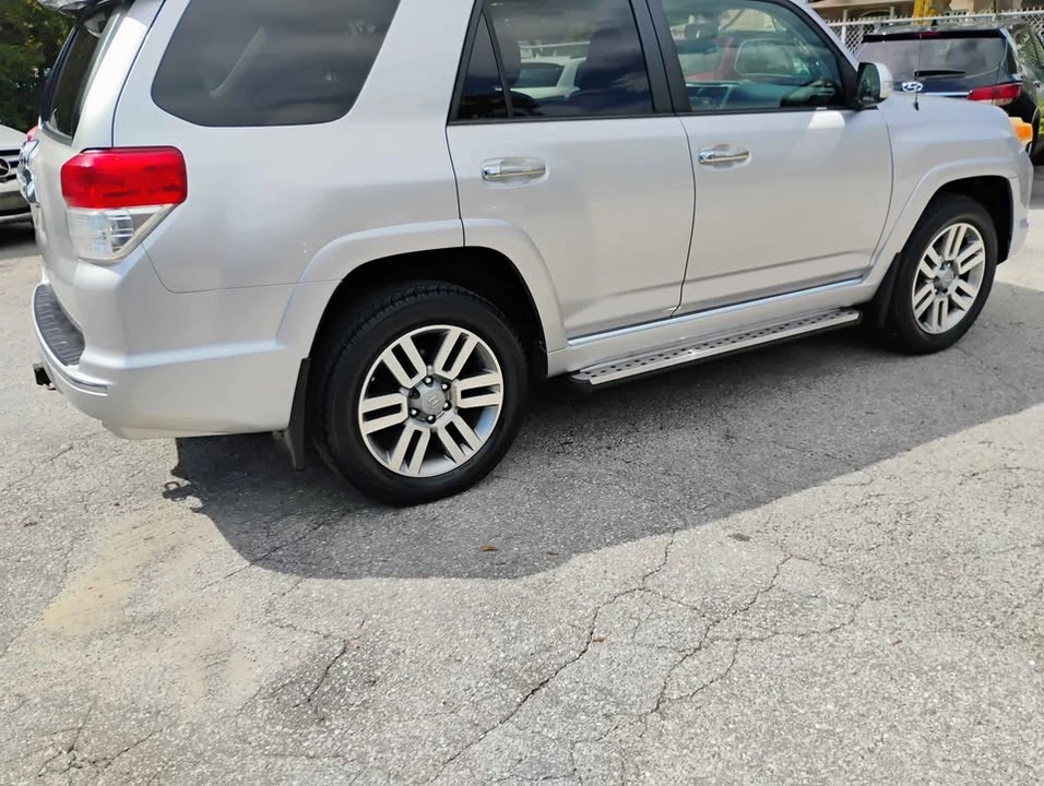 2011 Toyota 4Runner 5th Gen - Image 6 of 20