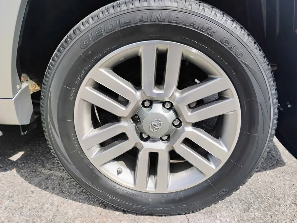 2011 Toyota 4Runner 5th Gen - Image 9 of 20