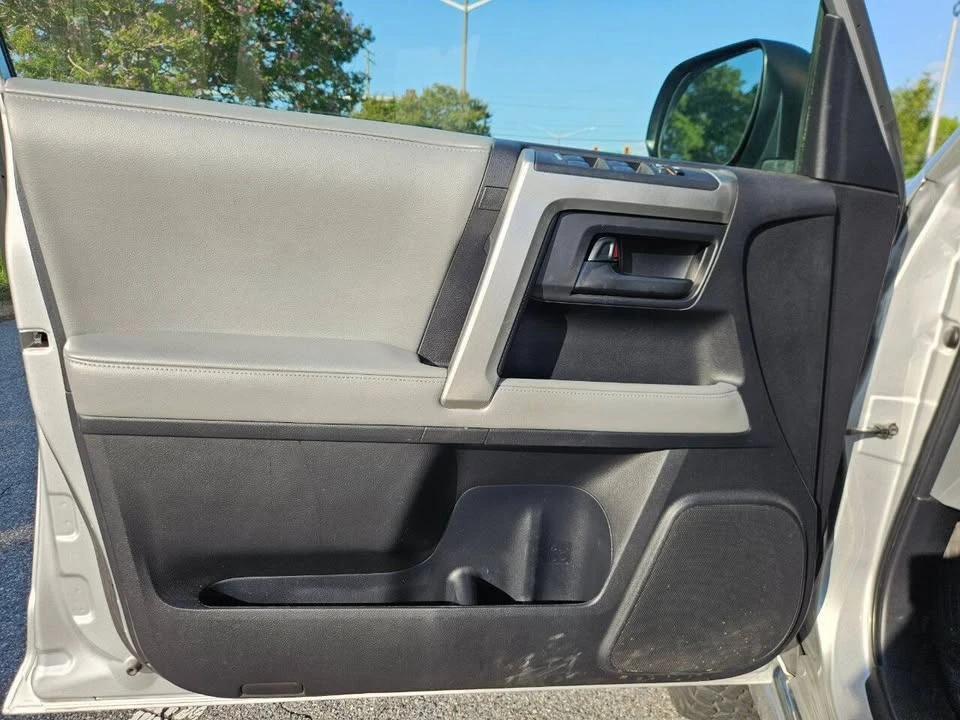 2011 Toyota 4Runner 5th Gen - Image 13 of 20