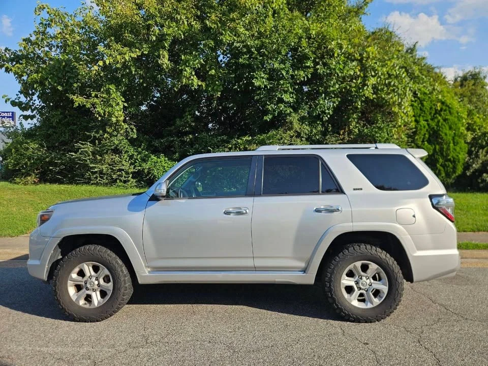 2011 Toyota 4Runner 5th Gen - Image 2 of 20