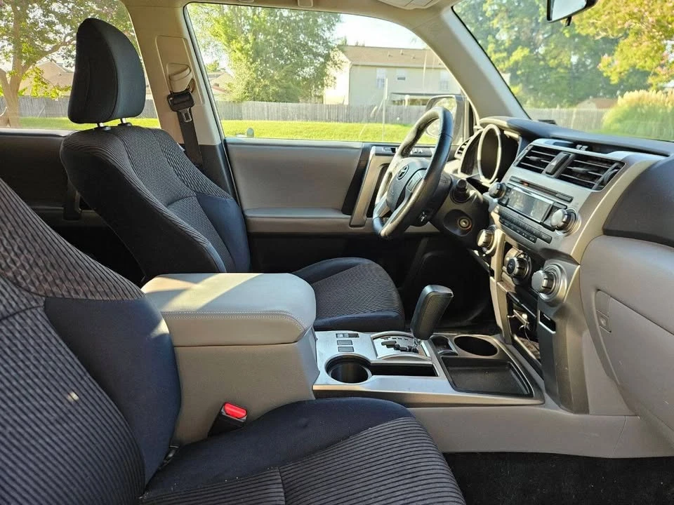 2011 Toyota 4Runner 5th Gen - Image 19 of 20