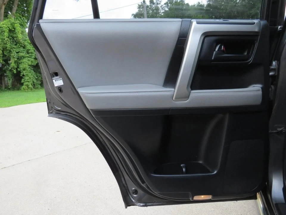 2011 Toyota 4Runner 5th Gen - Image 18 of 20