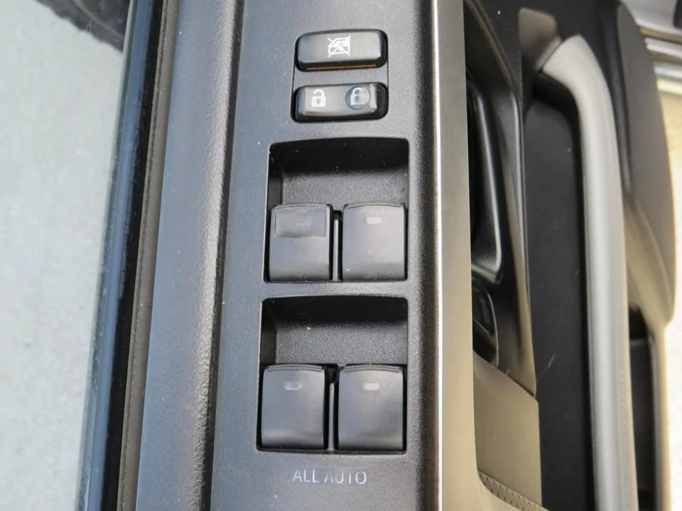 2011 Toyota 4Runner 5th Gen - Image 15 of 20