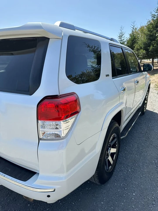 2011 Toyota 4Runner 5th Gen - Image 5 of 19