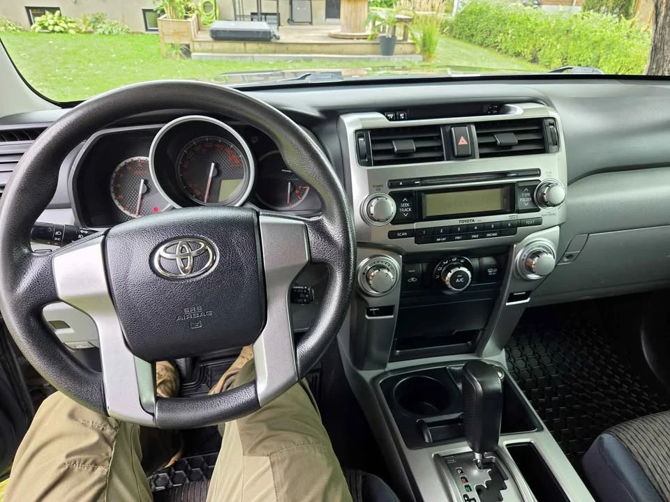2011 Toyota 4Runner 5th Gen - Image 4 of 12