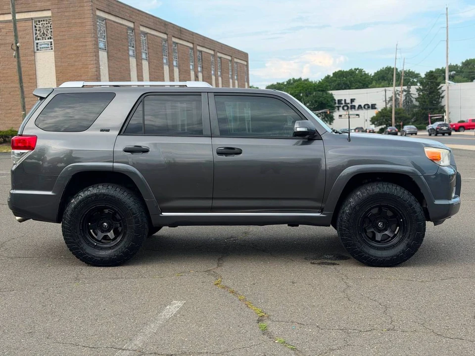 2011 Toyota 4Runner 5th Gen - Image 5 of 15