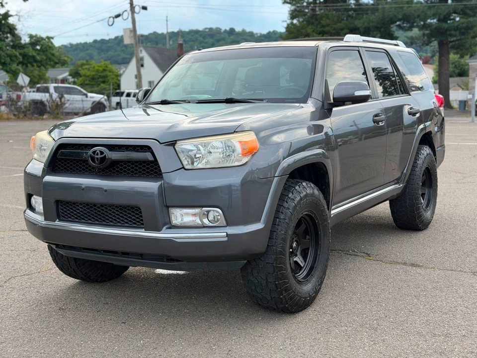 2011 Toyota 4Runner 5th Gen - Image 12 of 15