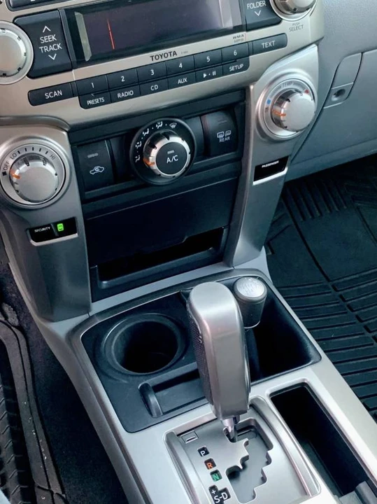 2011 Toyota 4Runner 5th Gen - Image 10 of 24