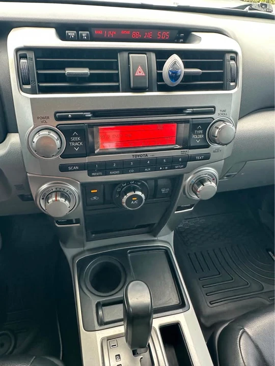 2011 Toyota 4Runner 5th Gen - Image 15 of 18