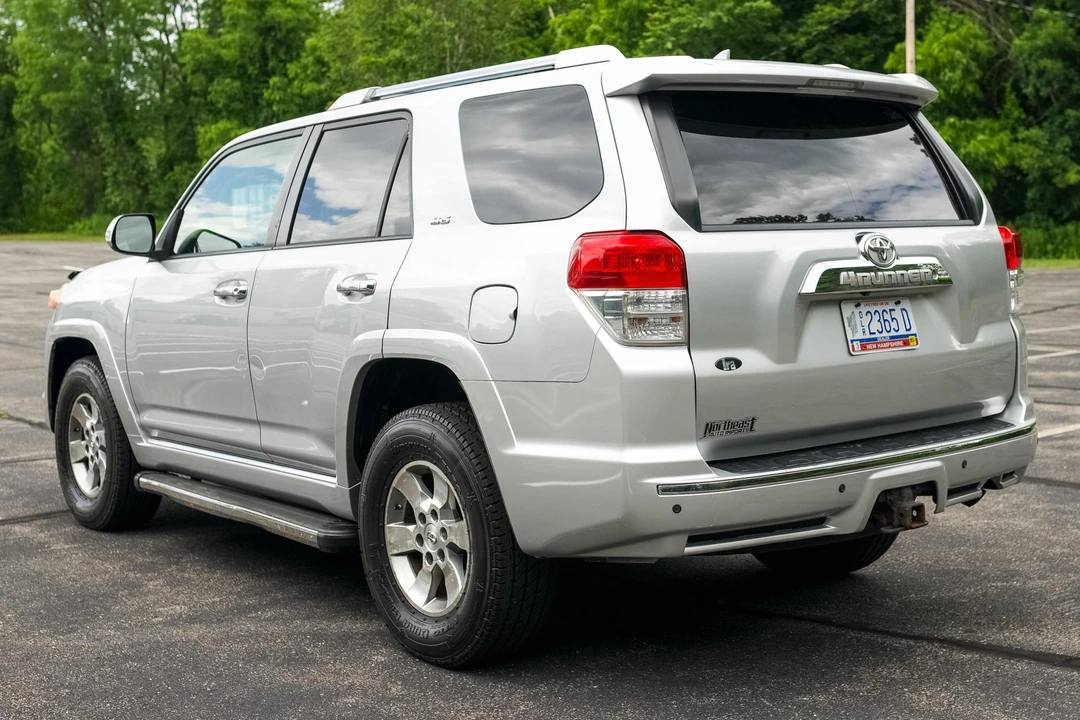 2011 Toyota 4Runner 5th Gen - Image 4 of 31