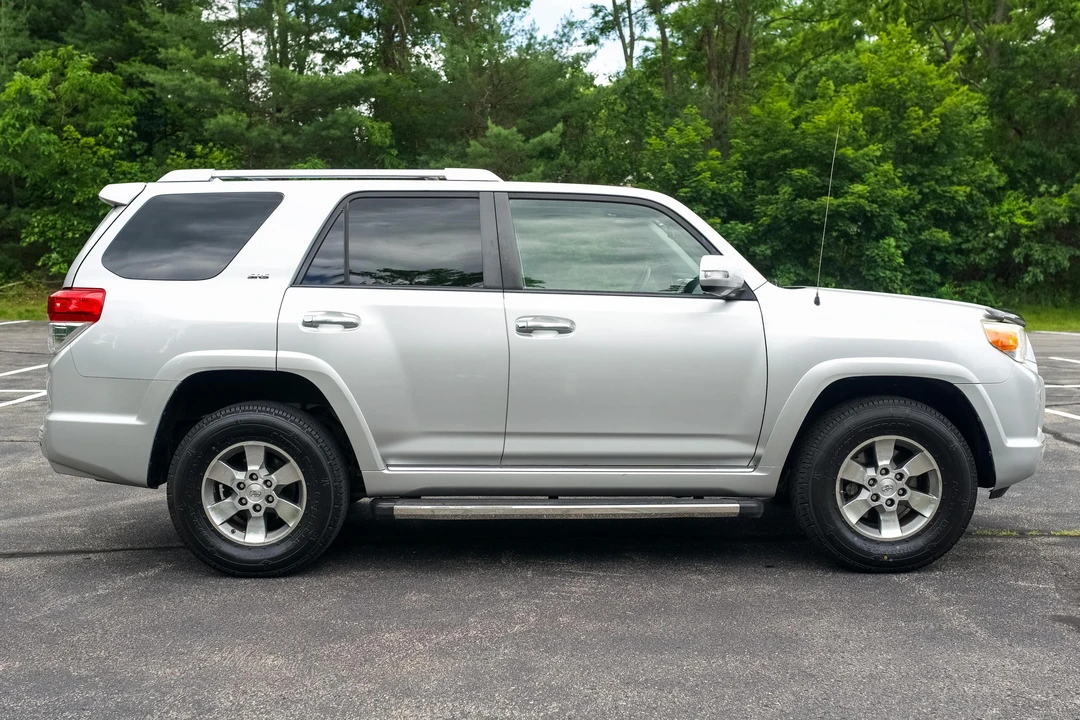2011 Toyota 4Runner 5th Gen - Image 3 of 31