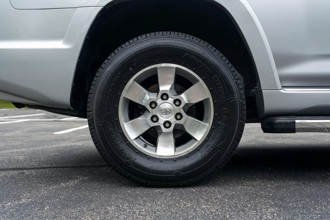 2011 Toyota 4Runner 5th Gen - Image 19 of 31