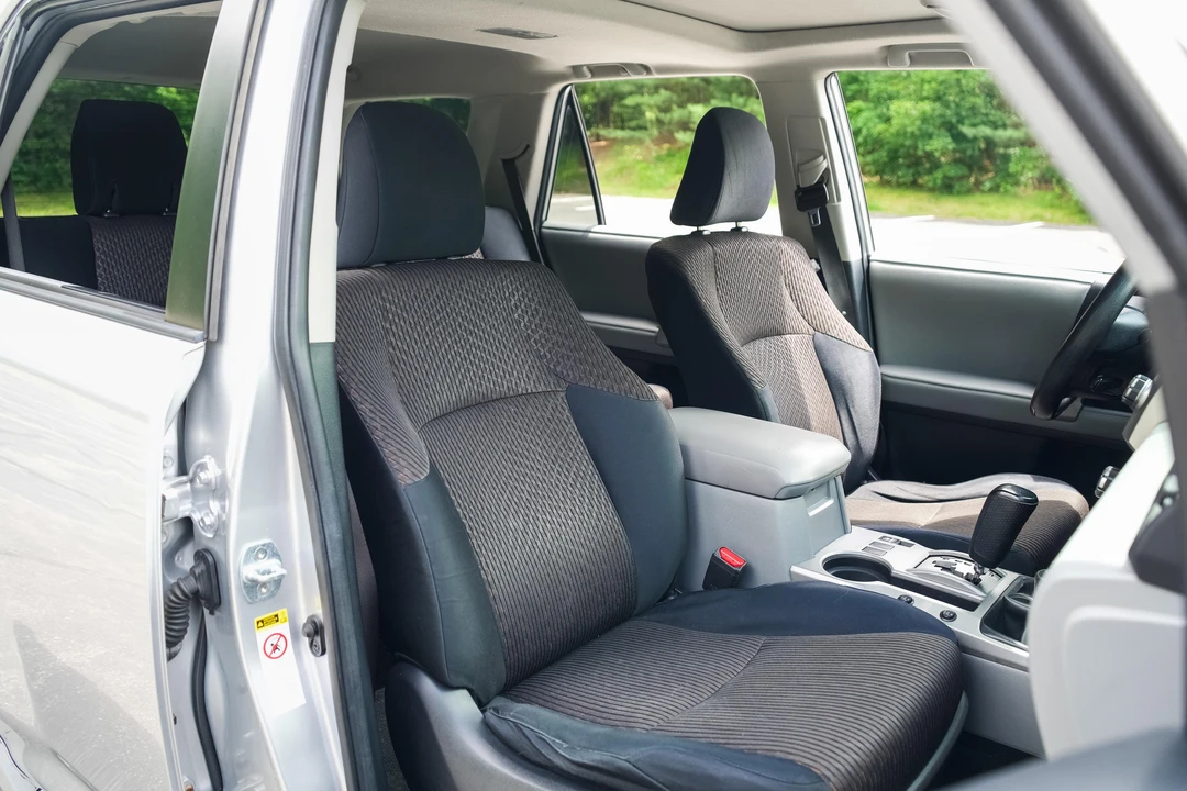 2011 Toyota 4Runner 5th Gen - Image 24 of 31