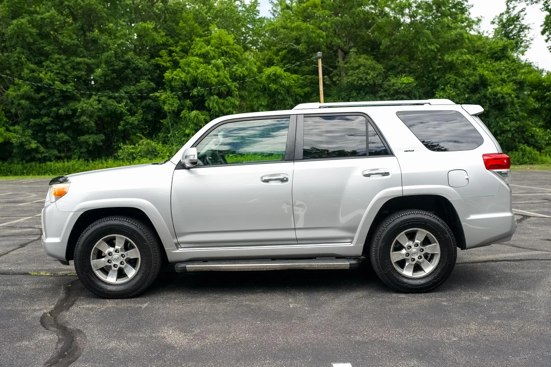 2011 Toyota 4Runner 5th Gen - Image 7 of 31