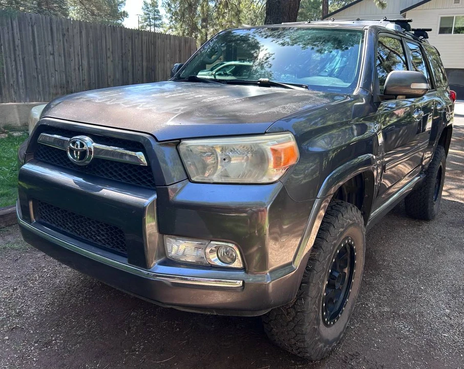 2011 Toyota 4Runner 5th Gen - Image 2 of 10