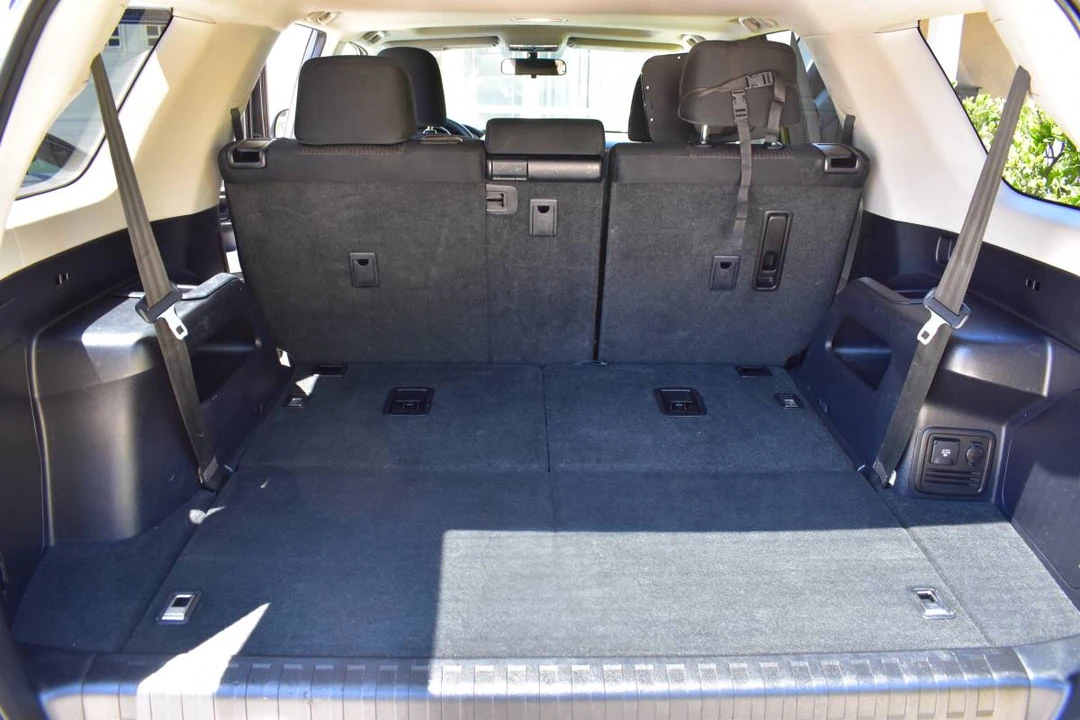 2011 Toyota 4Runner 5th Gen - Image 16 of 18