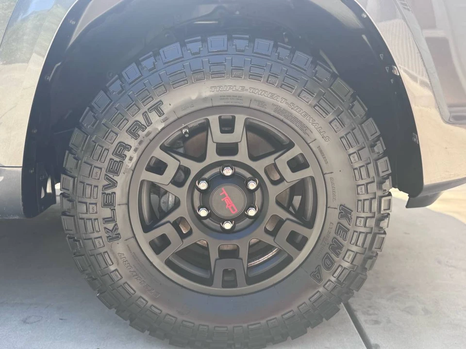 2011 Toyota 4Runner 5th Gen - Image 9 of 18