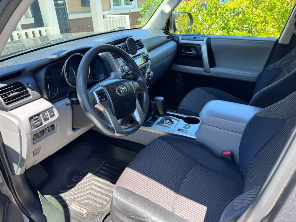 2011 Toyota 4Runner 5th Gen - Image 14 of 18