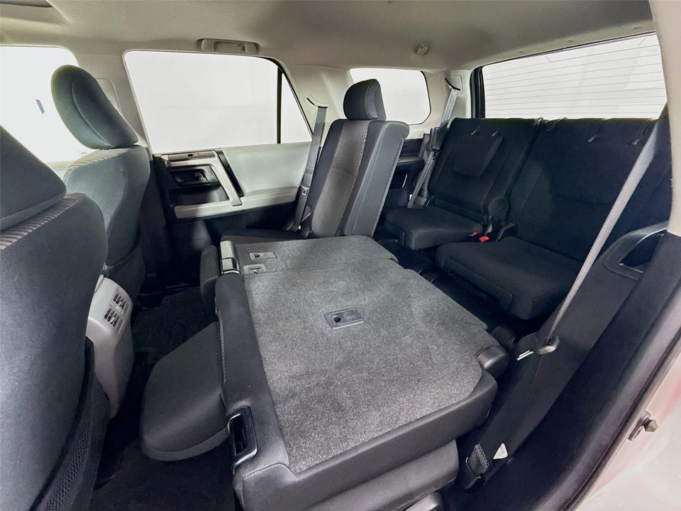 2011 Toyota 4Runner 5th Gen - Image 18 of 21