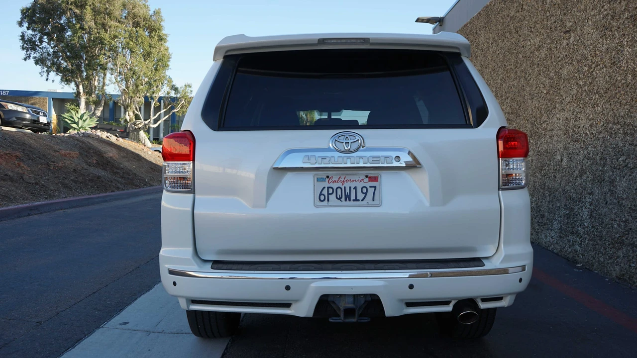 2011 Toyota 4Runner 5th Gen - Image 10 of 31