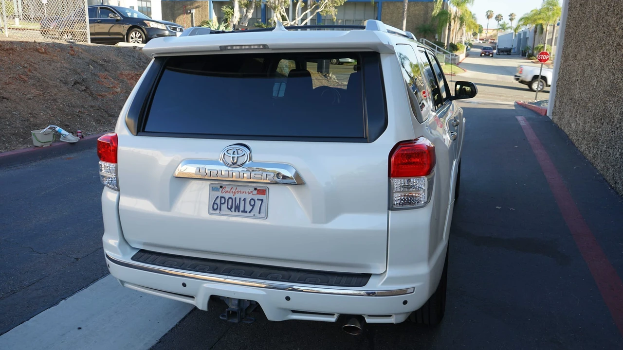 2011 Toyota 4Runner 5th Gen - Image 12 of 31