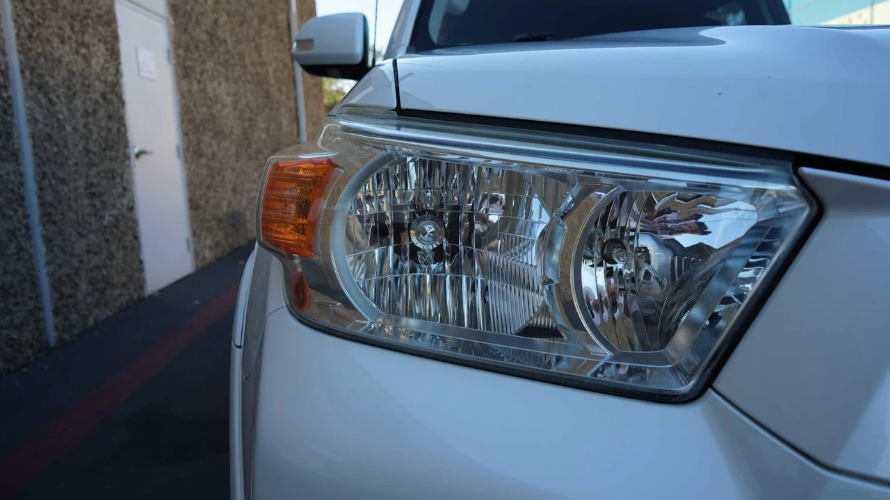 2011 Toyota 4Runner 5th Gen - Image 29 of 31
