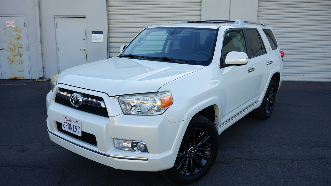 2011 Toyota 4Runner 5th Gen - Image 3 of 31