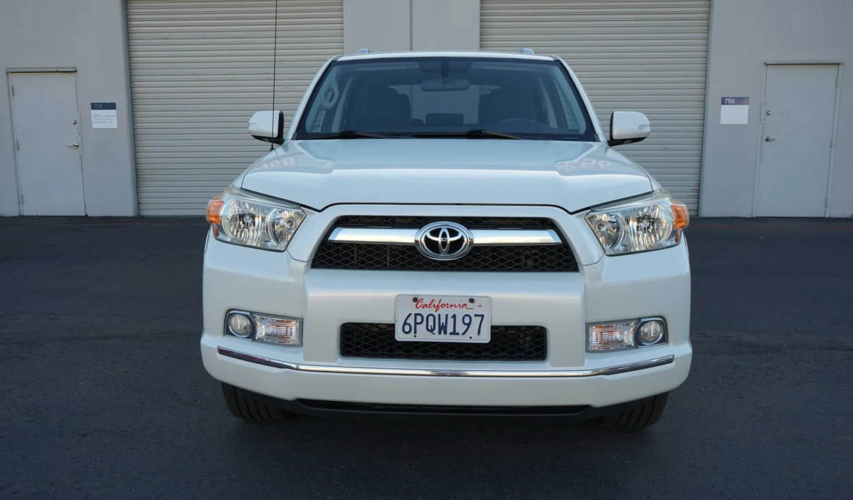2011 Toyota 4Runner 5th Gen - Image 18 of 31