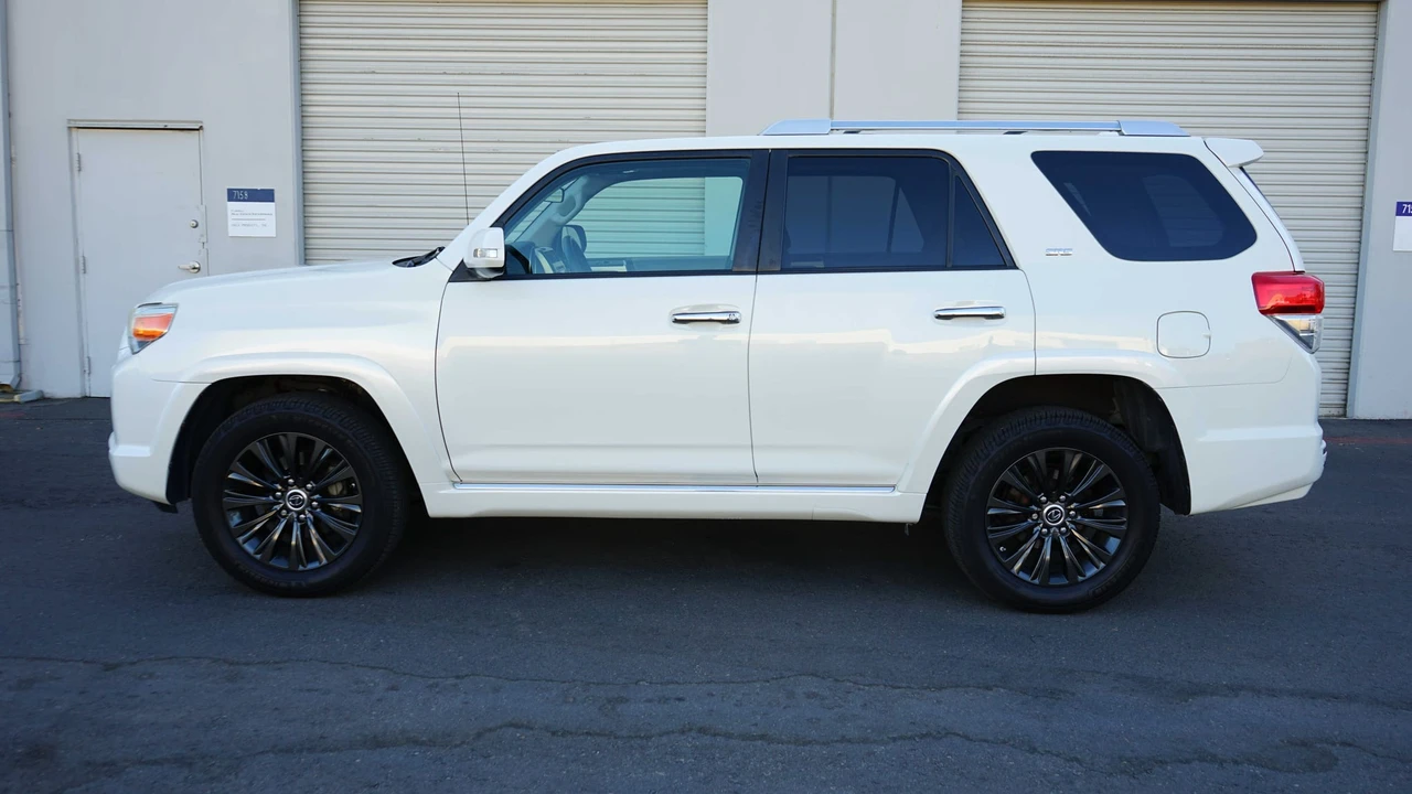 2011 Toyota 4Runner 5th Gen - Image 7 of 31