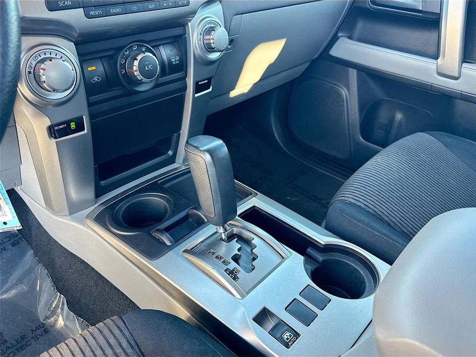 2011 Toyota 4Runner 5th Gen - Image 13 of 21