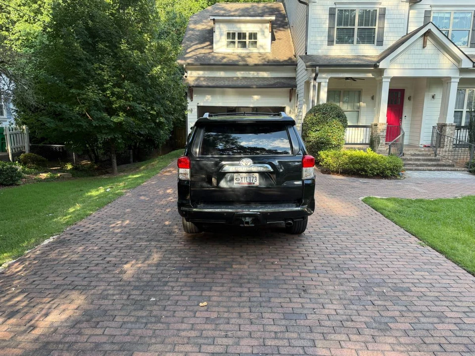2011 Toyota 4Runner 5th Gen - Image 5 of 10