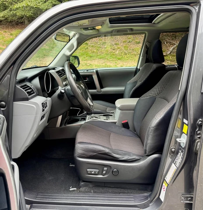 2011 Toyota 4Runner 5th Gen - Image 6 of 19
