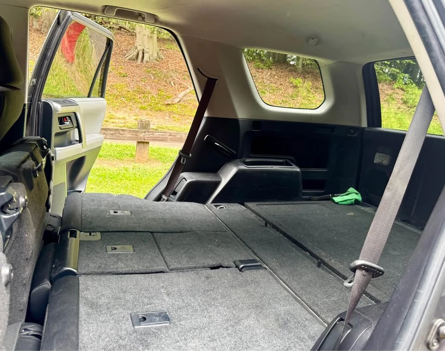 2011 Toyota 4Runner 5th Gen - Image 16 of 19