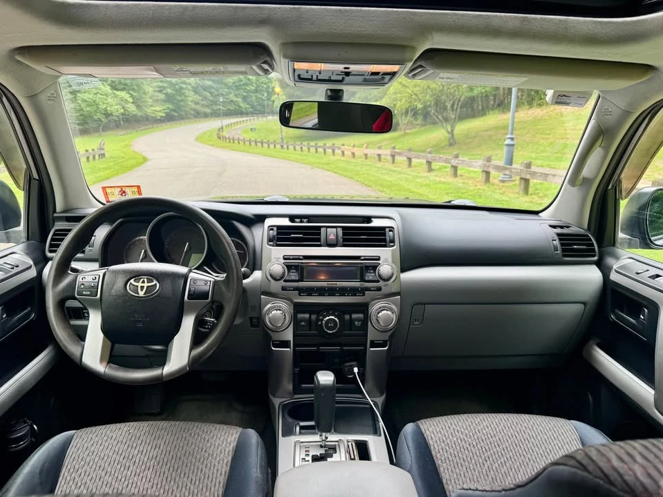 2011 Toyota 4Runner 5th Gen - Image 13 of 19