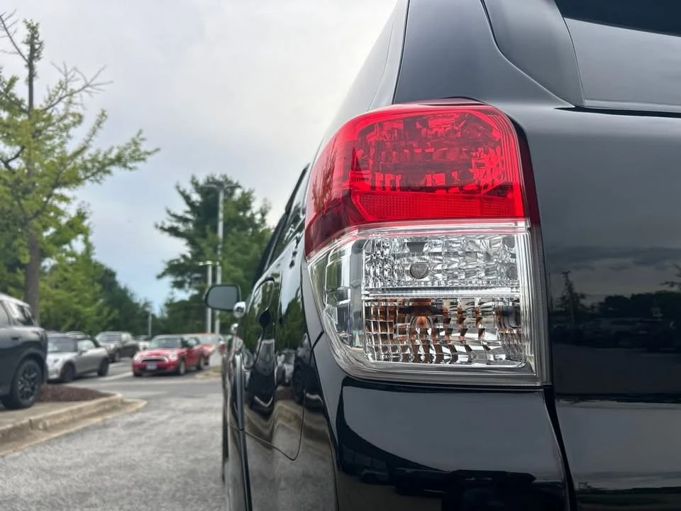 2011 Toyota 4Runner 5th Gen - Image 11 of 20