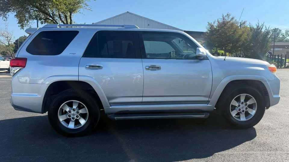 2011 Toyota 4Runner 5th Gen - Image 4 of 16