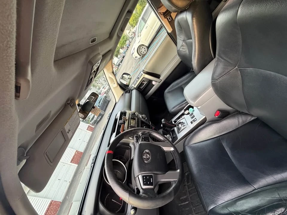 2011 Toyota 4Runner 5th Gen - Image 9 of 13