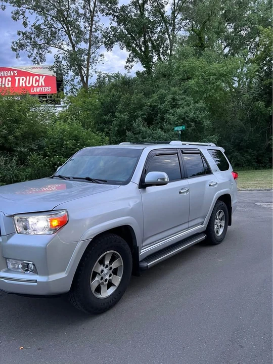 2011 Toyota 4Runner 5th Gen - Image 4 of 12