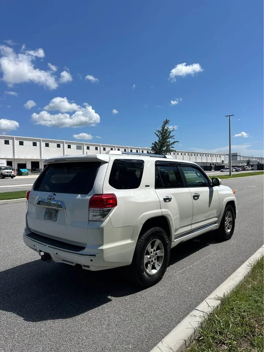 2011 Toyota 4Runner 5th Gen - Image 4 of 10