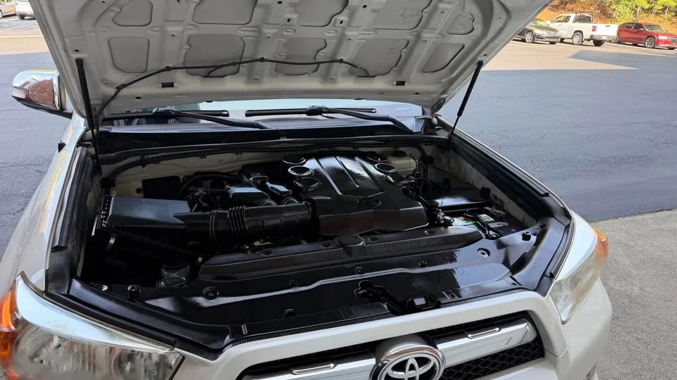 2011 Toyota 4Runner 5th Gen - Image 8 of 11