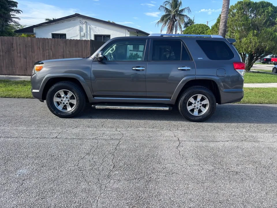 2011 Toyota 4Runner 5th Gen - Image 5 of 9