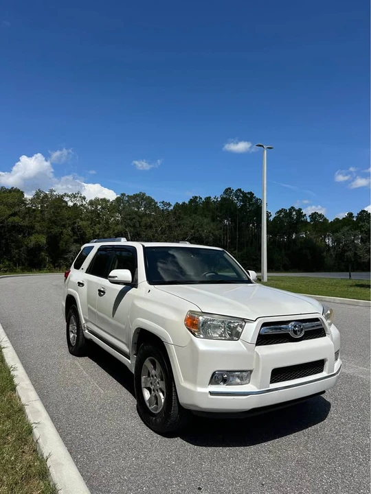 2011 Toyota 4Runner 5th Gen - Image 5 of 10