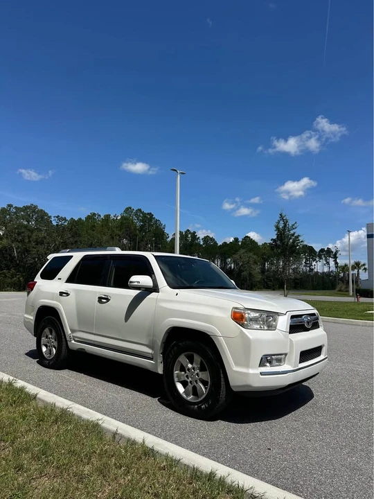 2011 Toyota 4Runner 5th Gen - Image 6 of 10