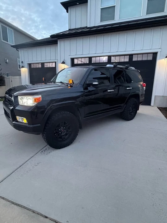 2011 Toyota 4Runner 5th Gen - Image 6 of 17