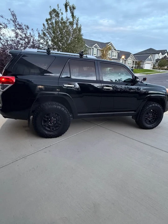 2011 Toyota 4Runner 5th Gen - Image 4 of 17