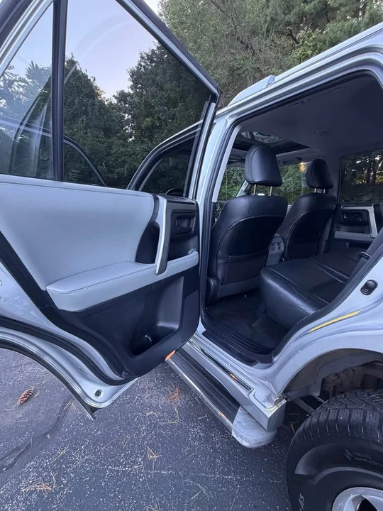 2011 Toyota 4Runner 5th Gen - Image 6 of 19